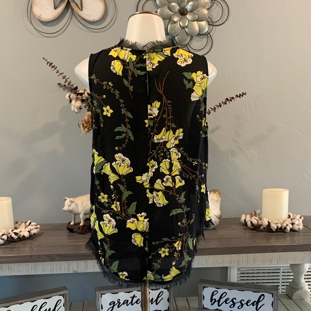 Who What Wear Black and Yellow Floral Blouse - Picture 4 of 7